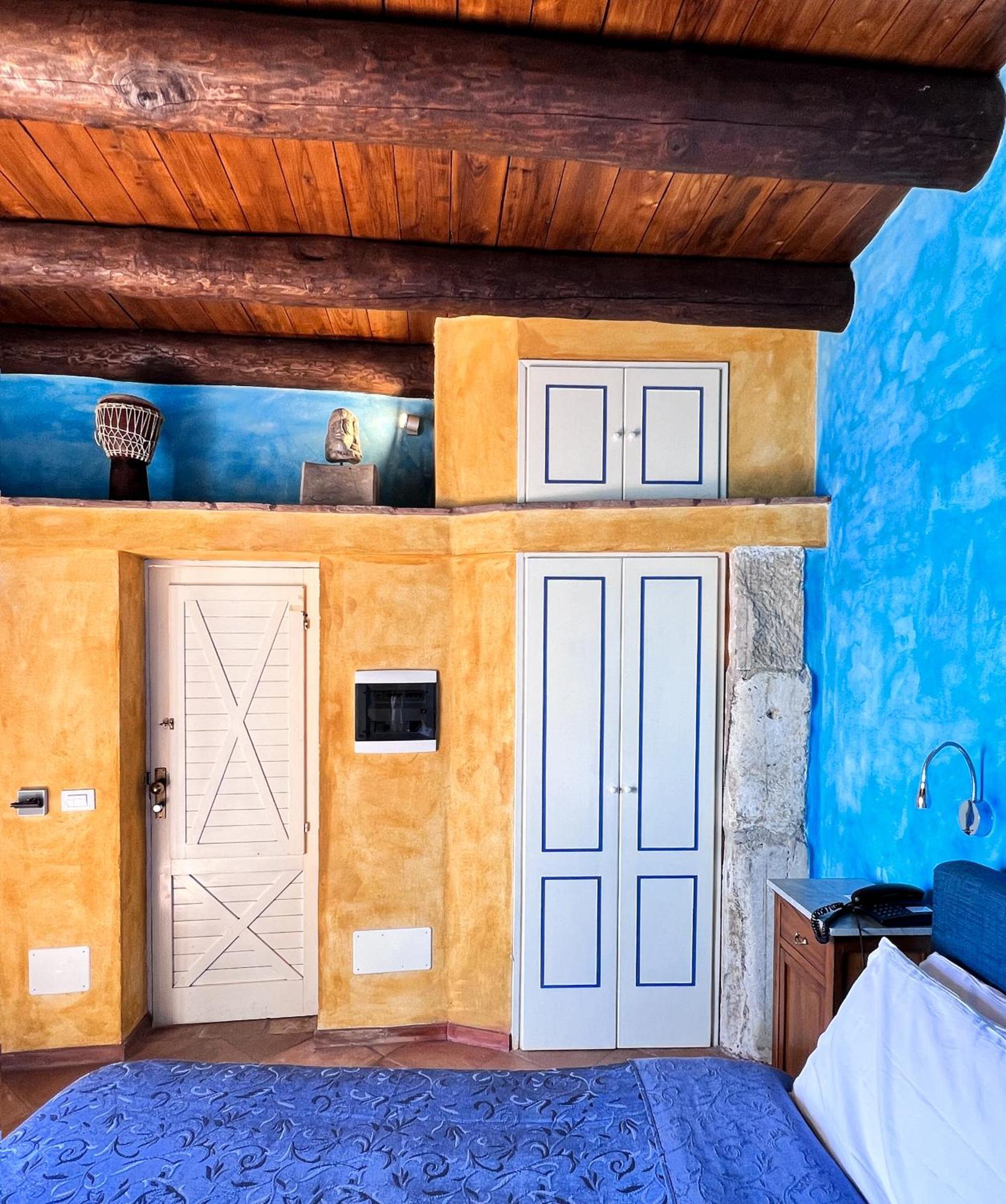 Aeneas' Landing Resort Гаета Номер фото